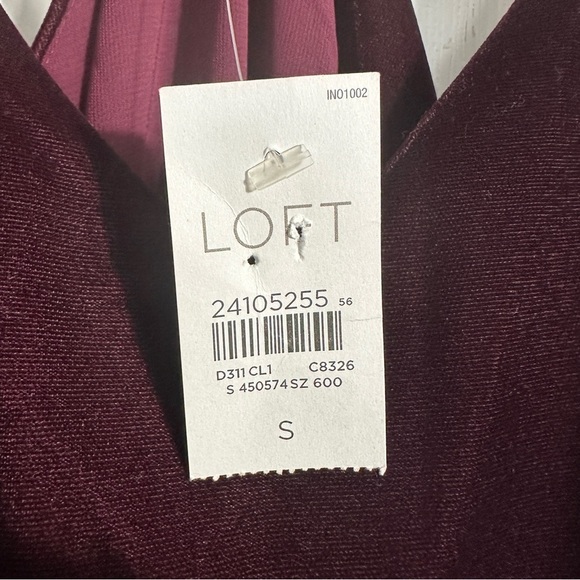 New! LOFT Burgundy Women's cami top, velvet, spaghetti straps, size S, fall - Picture 4 of 8
